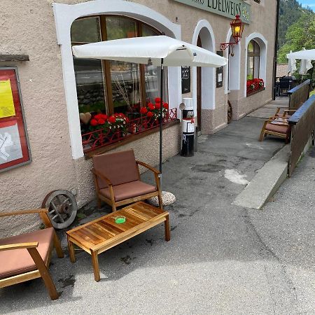 Gasthaus Edelweiss Langwies Екстериор снимка