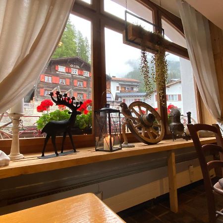 Gasthaus Edelweiss Langwies Екстериор снимка