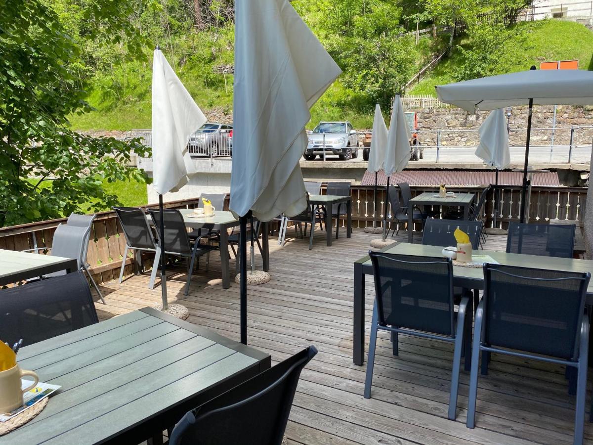Gasthaus Edelweiss Langwies Екстериор снимка